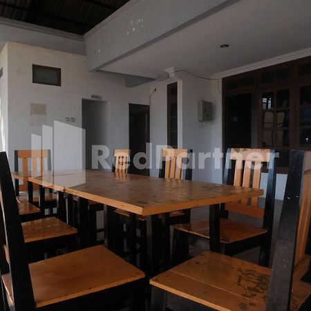 Отель Griya Jasmine Syariah Seturan Redpartner Maguwo Экстерьер фото